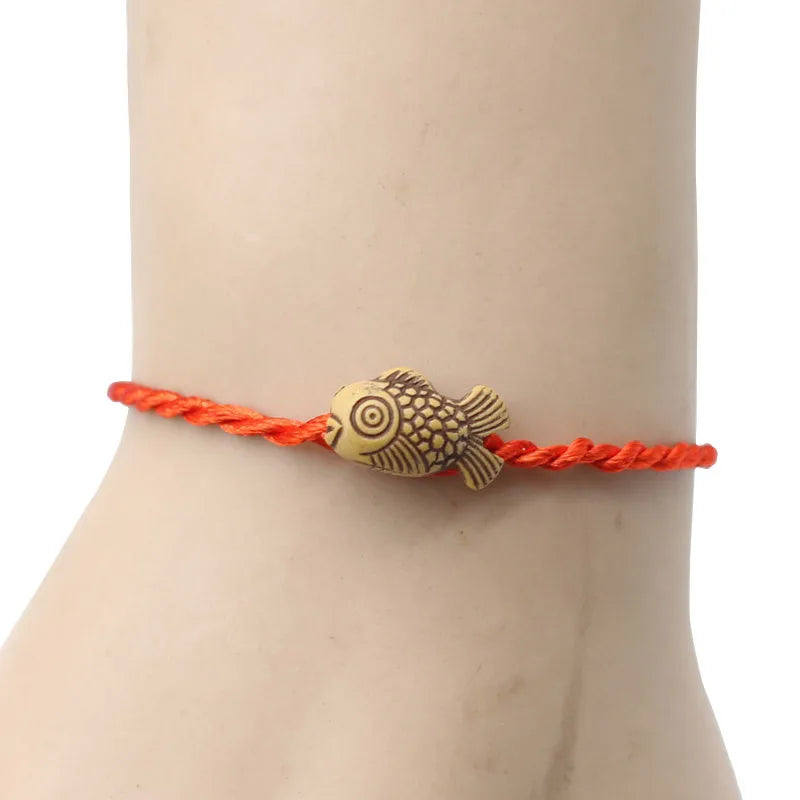 100pcs Wedding Souvenirs Women Lucky Bracelets Kids Birthday Favors Gifts For Guest Party Favors Cartoon Bead Red String Bangles